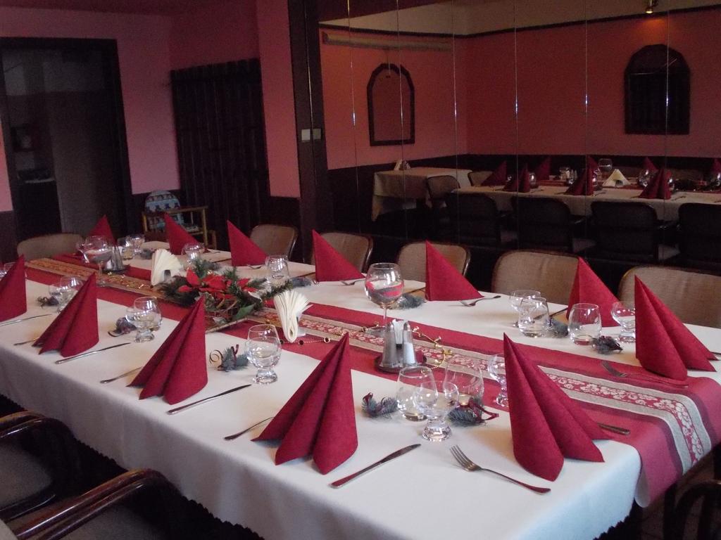 Hotel Milotel Оломоуц Экстерьер фото